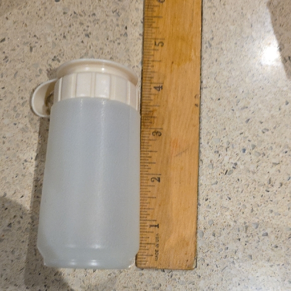 Spice Jar/shakers EUC Total Of 19 - Picture 1 of 4